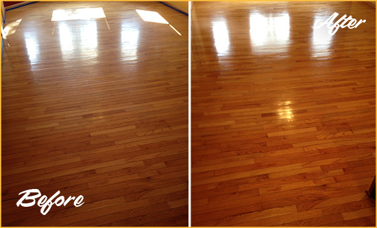 Before and After Picture of a Jericho Wood Sandless Refinishing Service on a Room Floor to Remove Scratches